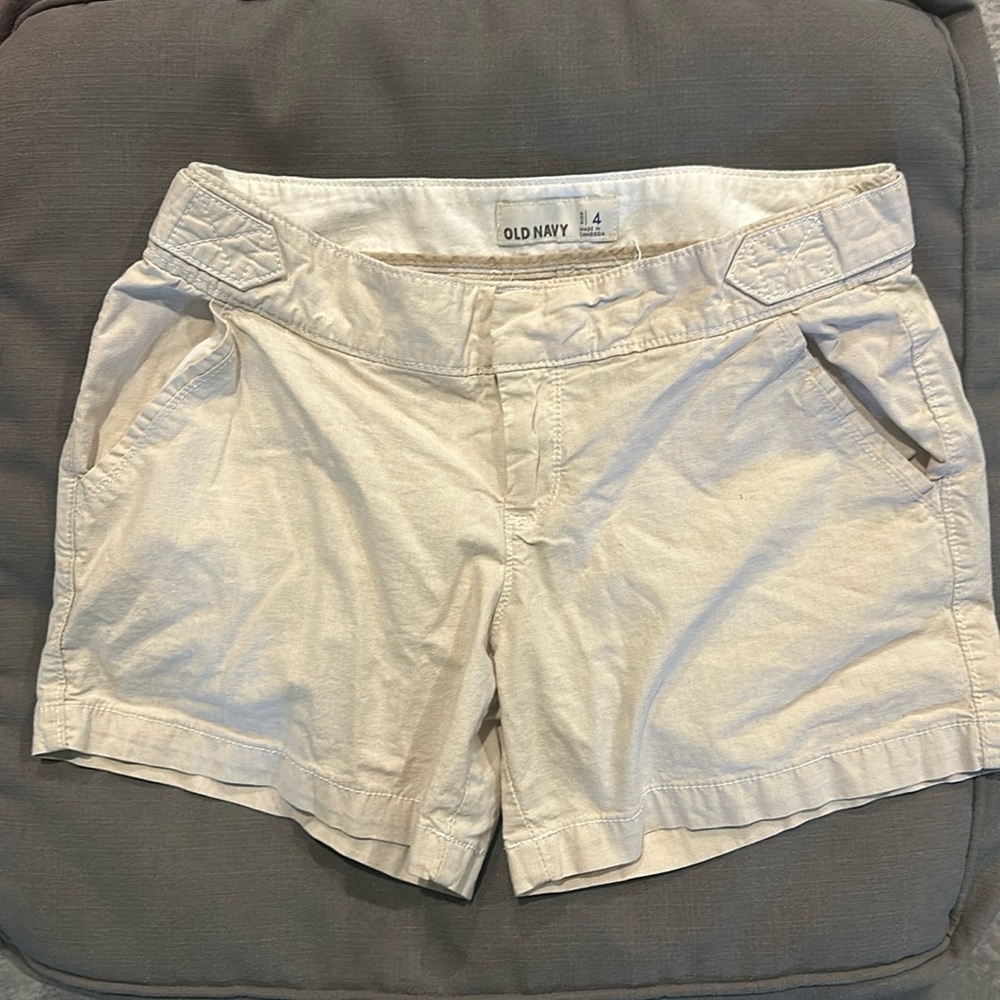 Old Navy shorts. Size 4.
